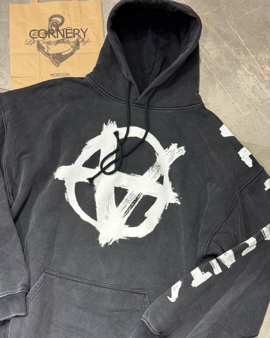 Худи Vetements — изображение 4