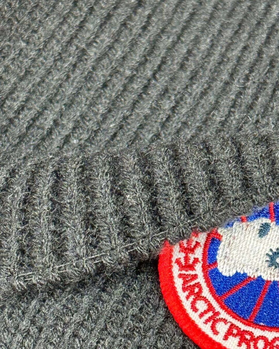 Шапка Canada Goose — изображение 3