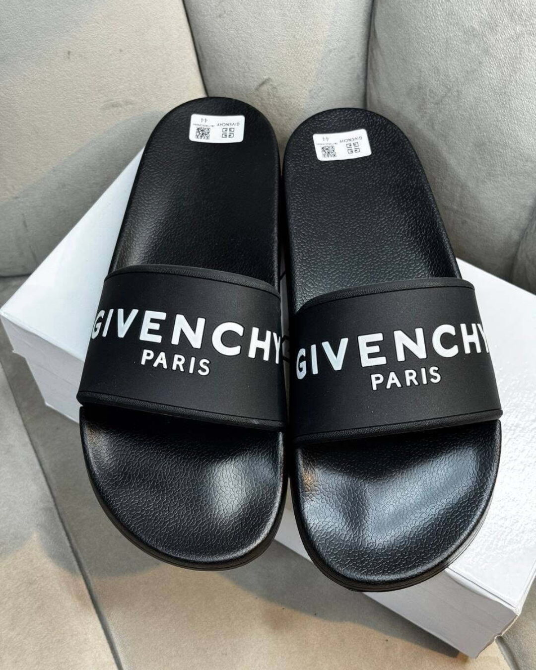 Тапки Givenchy — изображение 2