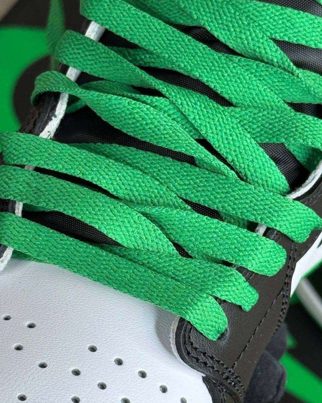 Кроссовки Jordan 1 High OG Lucky Green — изображение 8