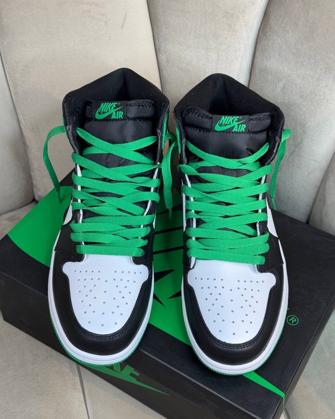 Кроссовки Jordan 1 High OG Lucky Green — изображение 3