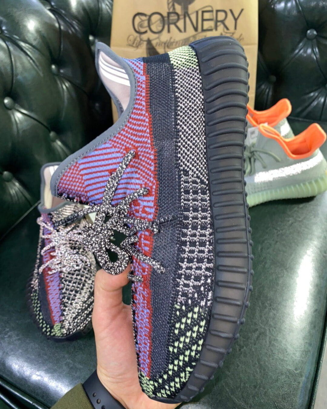 Yeezy 350 V2 Yecheil Non-Reflective — изображение 5