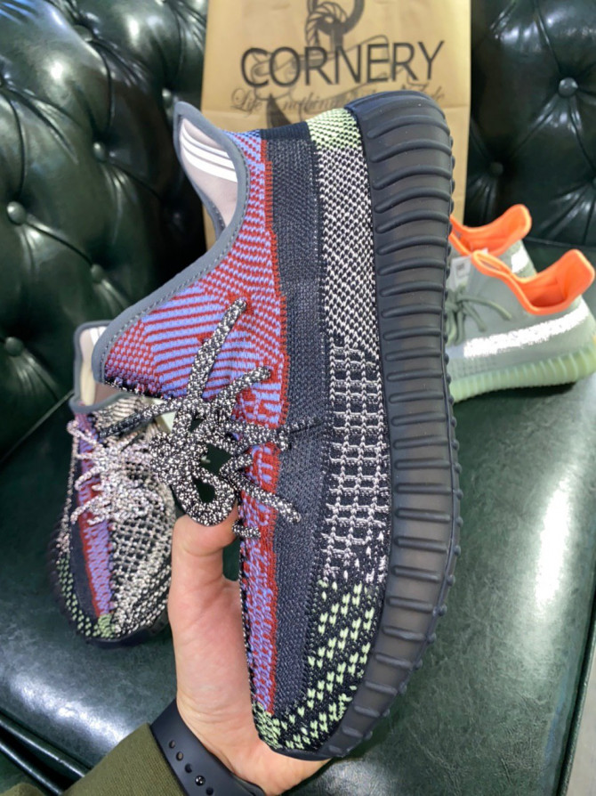 Yeezy 350 V2 Yecheil Non-Reflective — изображение 5