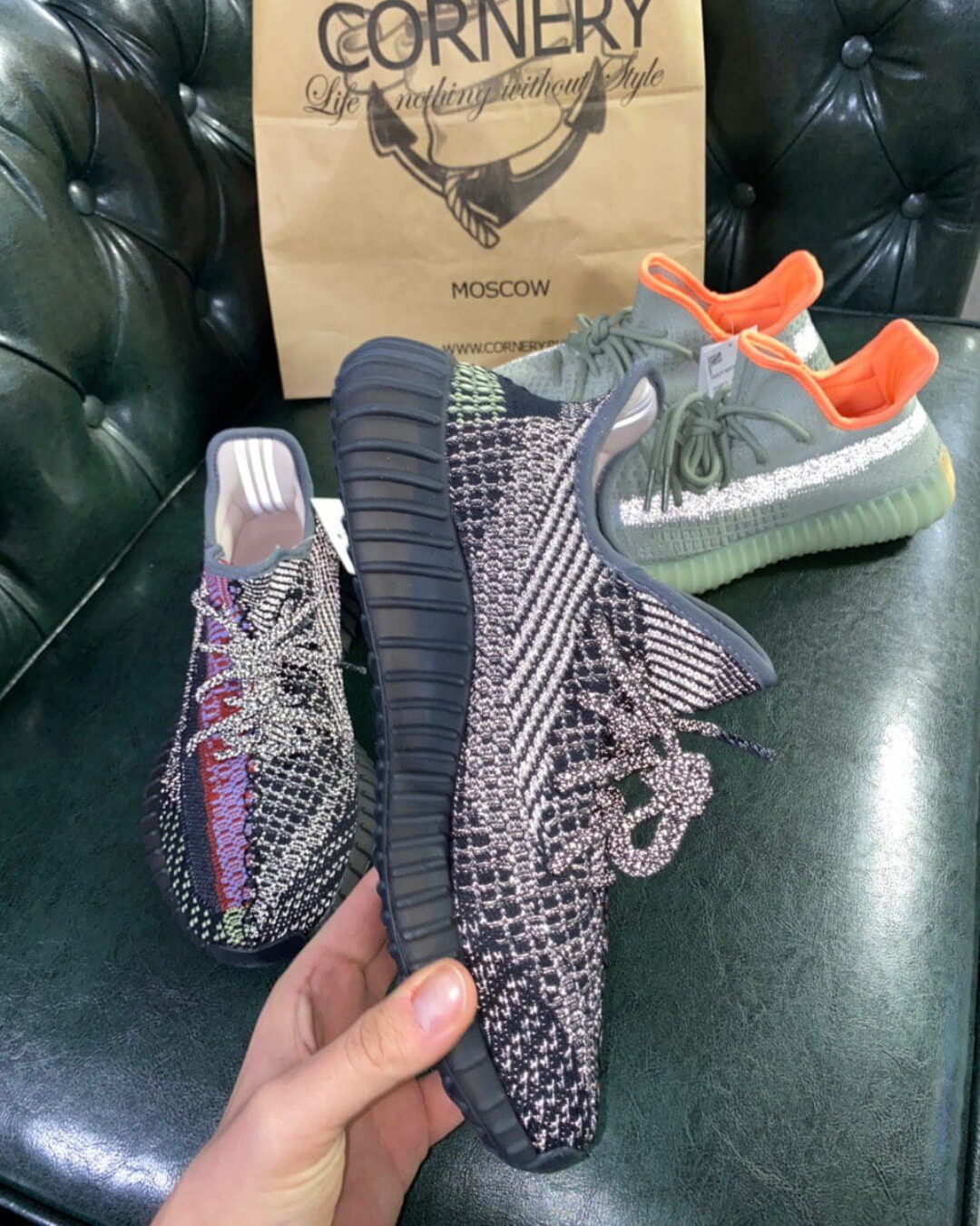 Yeezy 350 V2 Yecheil Non-Reflective — изображение 7