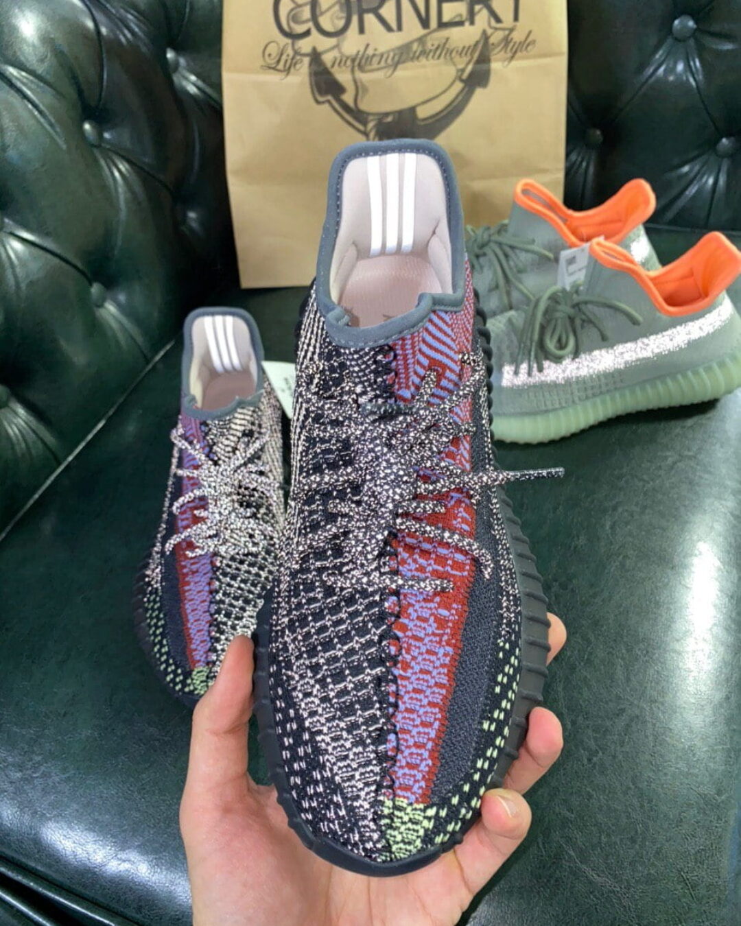 Yeezy 350 V2 Yecheil Non-Reflective — изображение 6