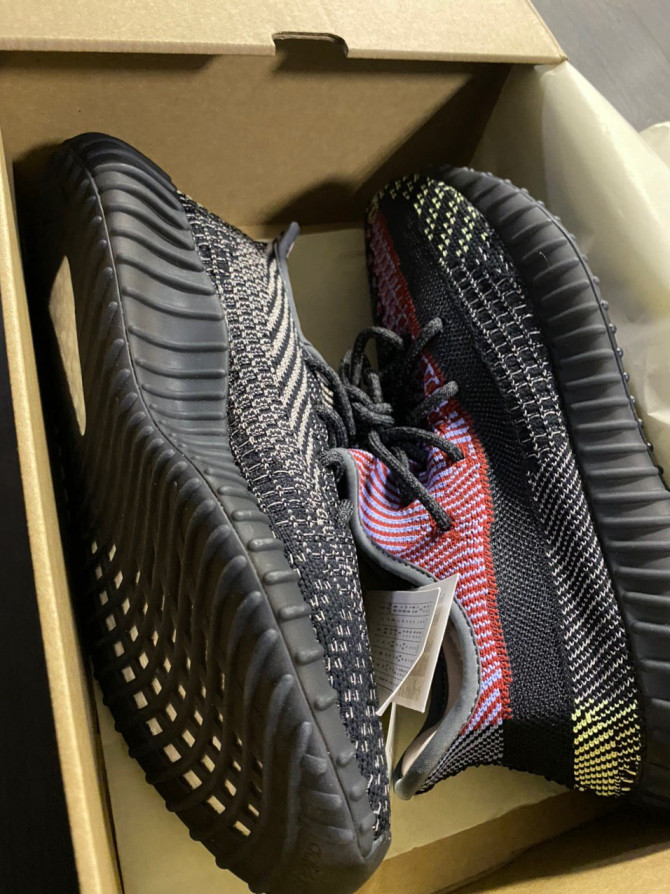 Yeezy 350 V2 Yecheil Non-Reflective — изображение 10