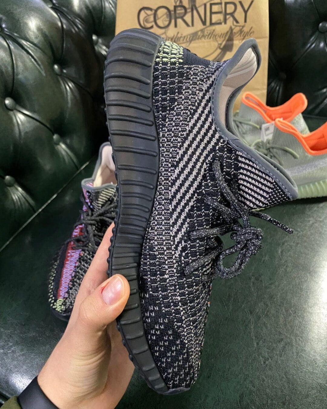 Yeezy 350 V2 Yecheil Non-Reflective — изображение 8