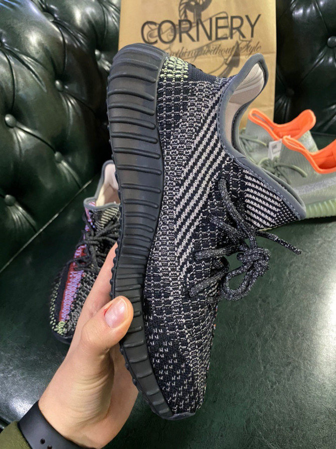Yeezy 350 V2 Yecheil Non-Reflective — изображение 8