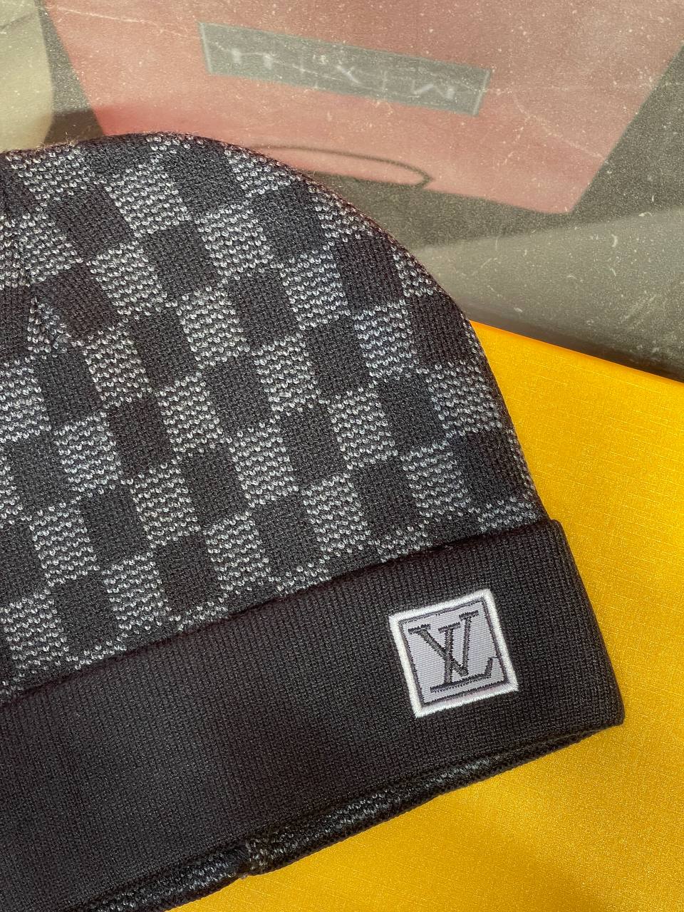 Шапка Louis Vuitton — фото 3