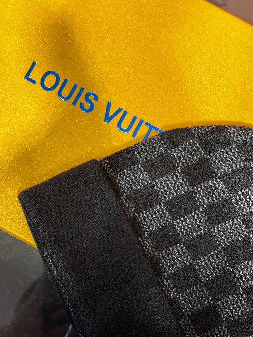 Шапка Louis Vuitton — фото 4
