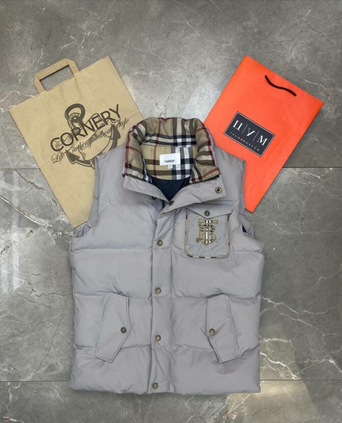 Жилет Burberry