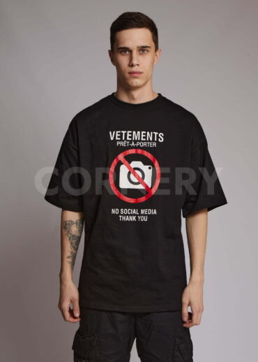 Футболка Vetements No Social Media