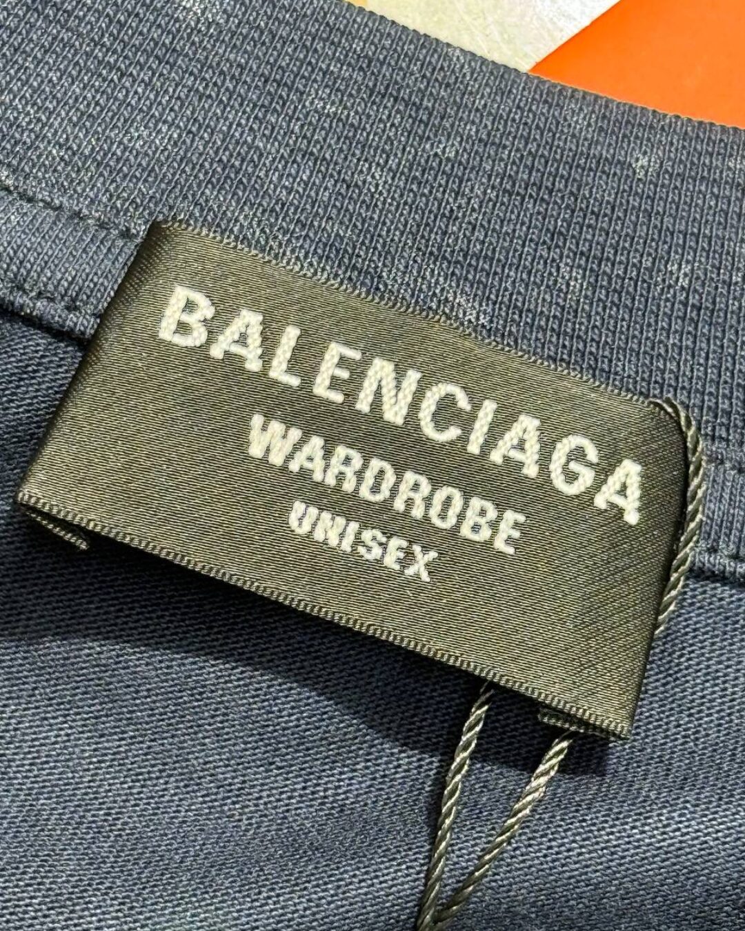 Футболка Balenciaga — изображение 6