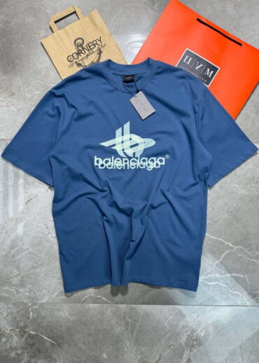Футболка Balenciaga