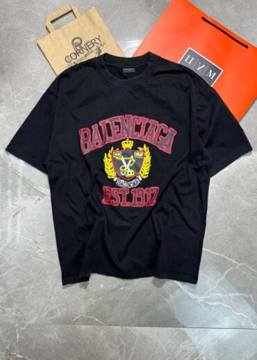 Футболка Balenciaga