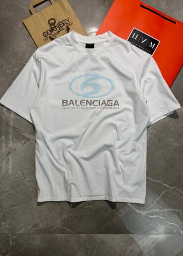 Футболка Balenciaga