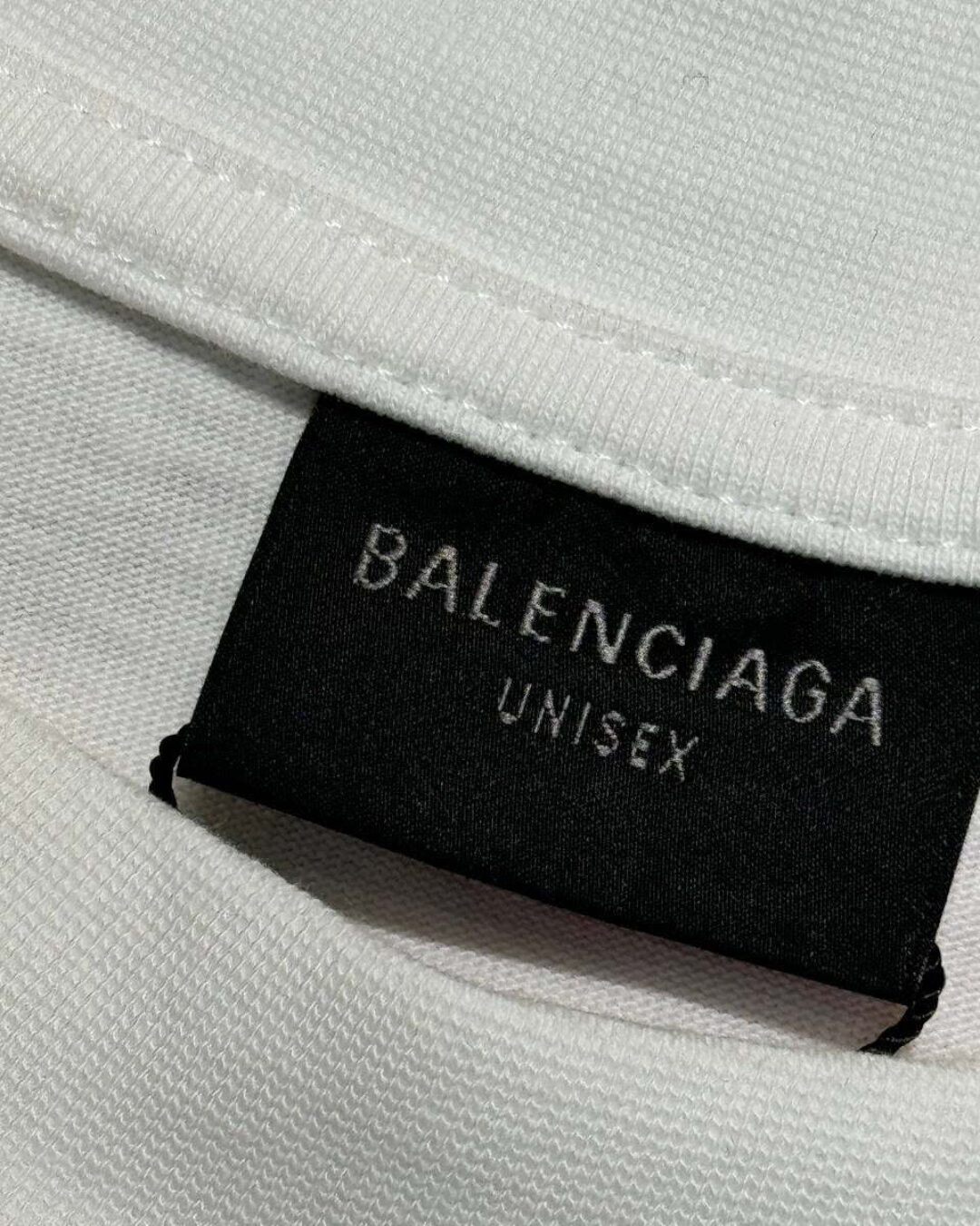 Футболка Balenciaga — изображение 4