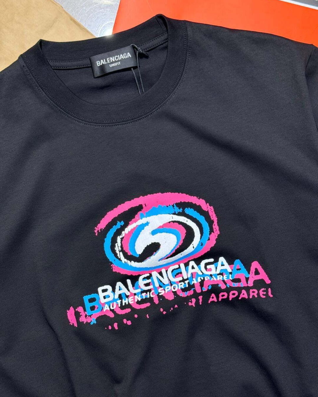 Футболка Balenciaga — изображение 3