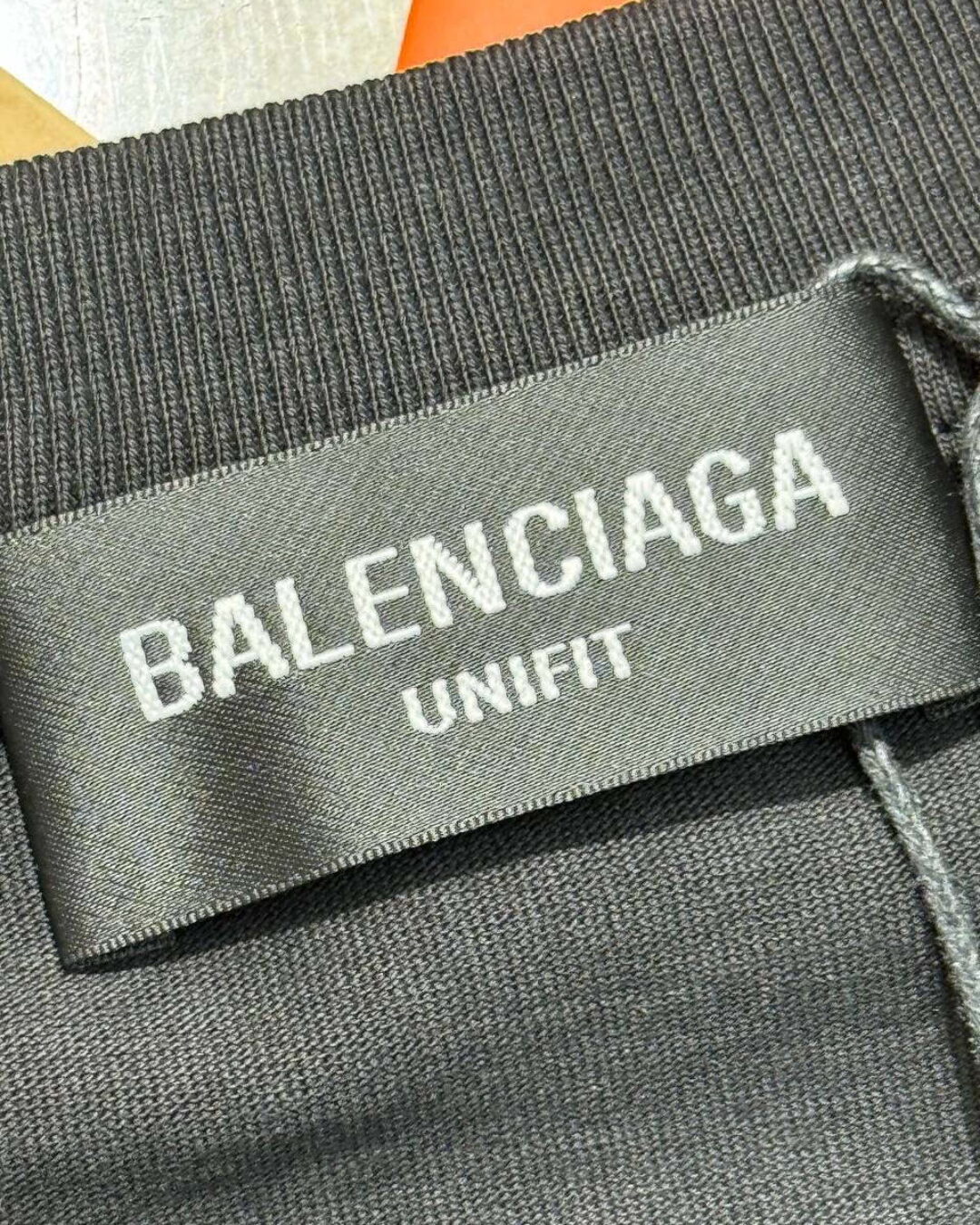 Футболка Balenciaga — изображение 6