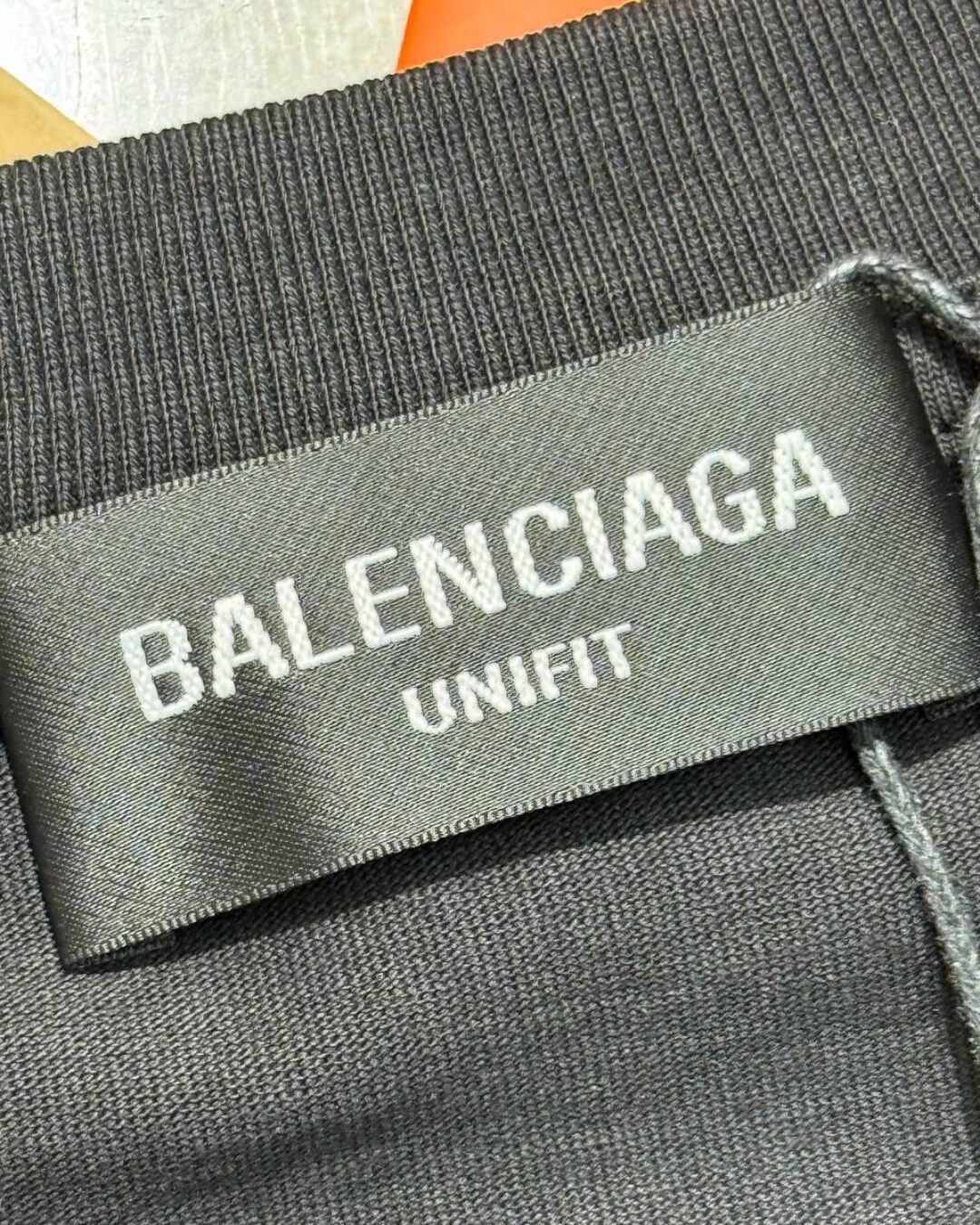 Футболка Balenciaga — изображение 6