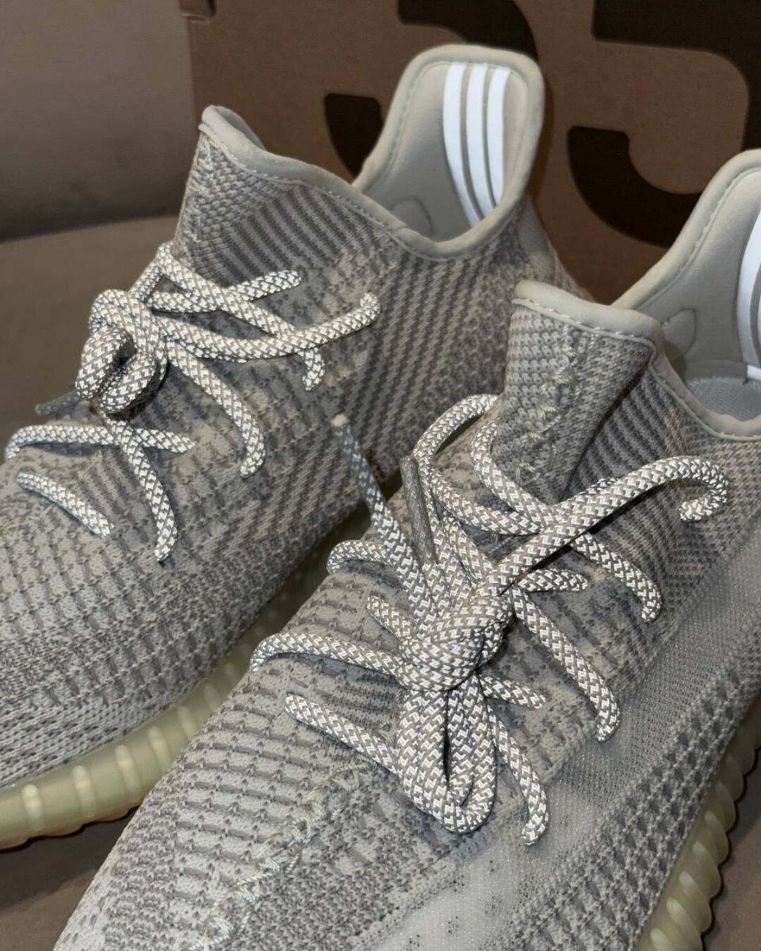 Yeezy 350 V2 Natural/ABEZ — изображение 7