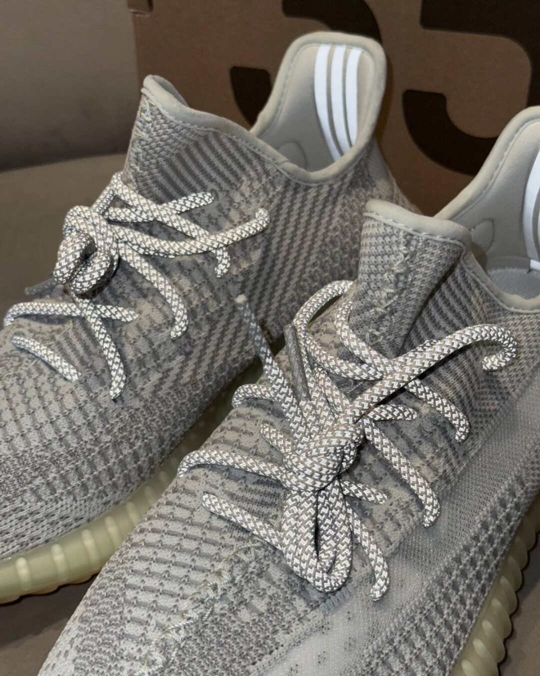 Yeezy 350 V2 Natural/ABEZ — изображение 7
