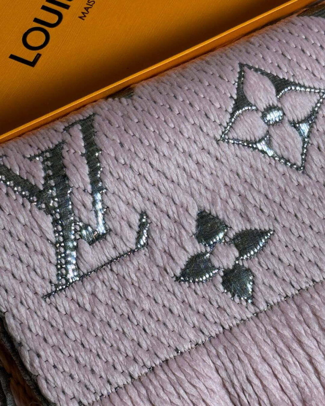 Шарф Louis Vuitton — изображение 2