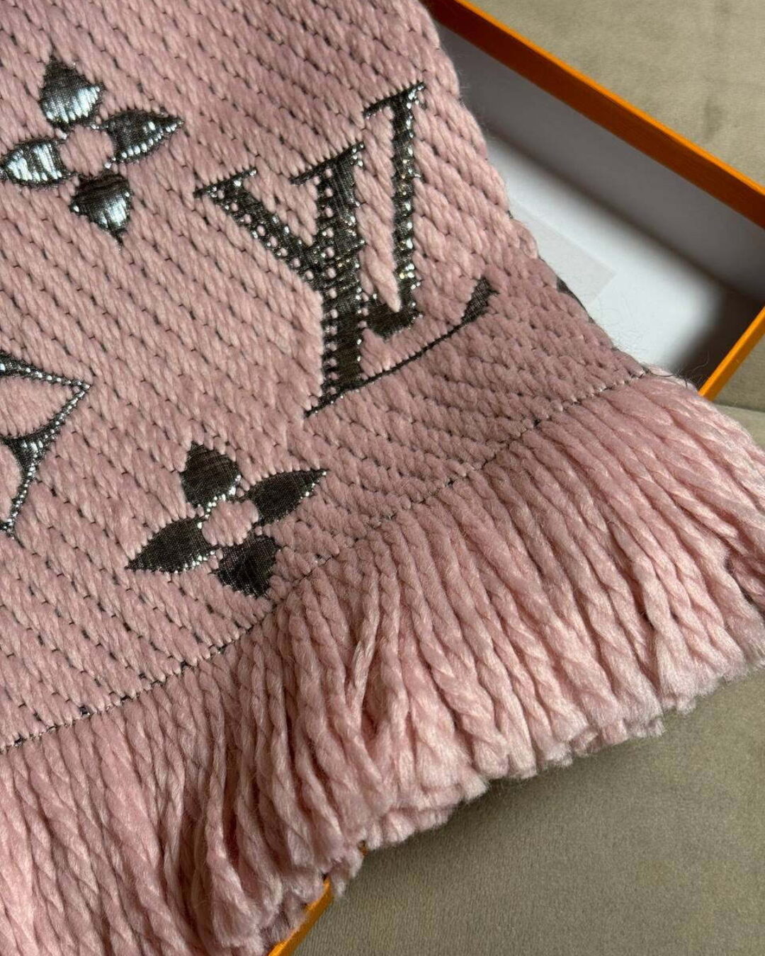 Шарф Louis Vuitton — изображение 3