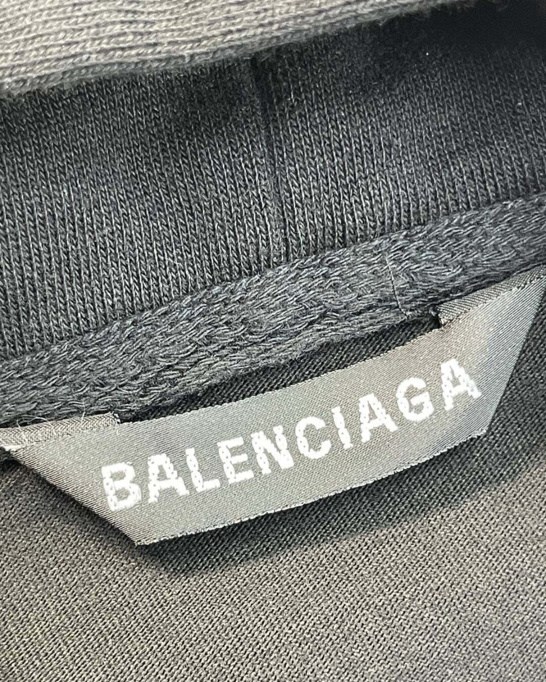 Худи Balenciaga — изображение 9