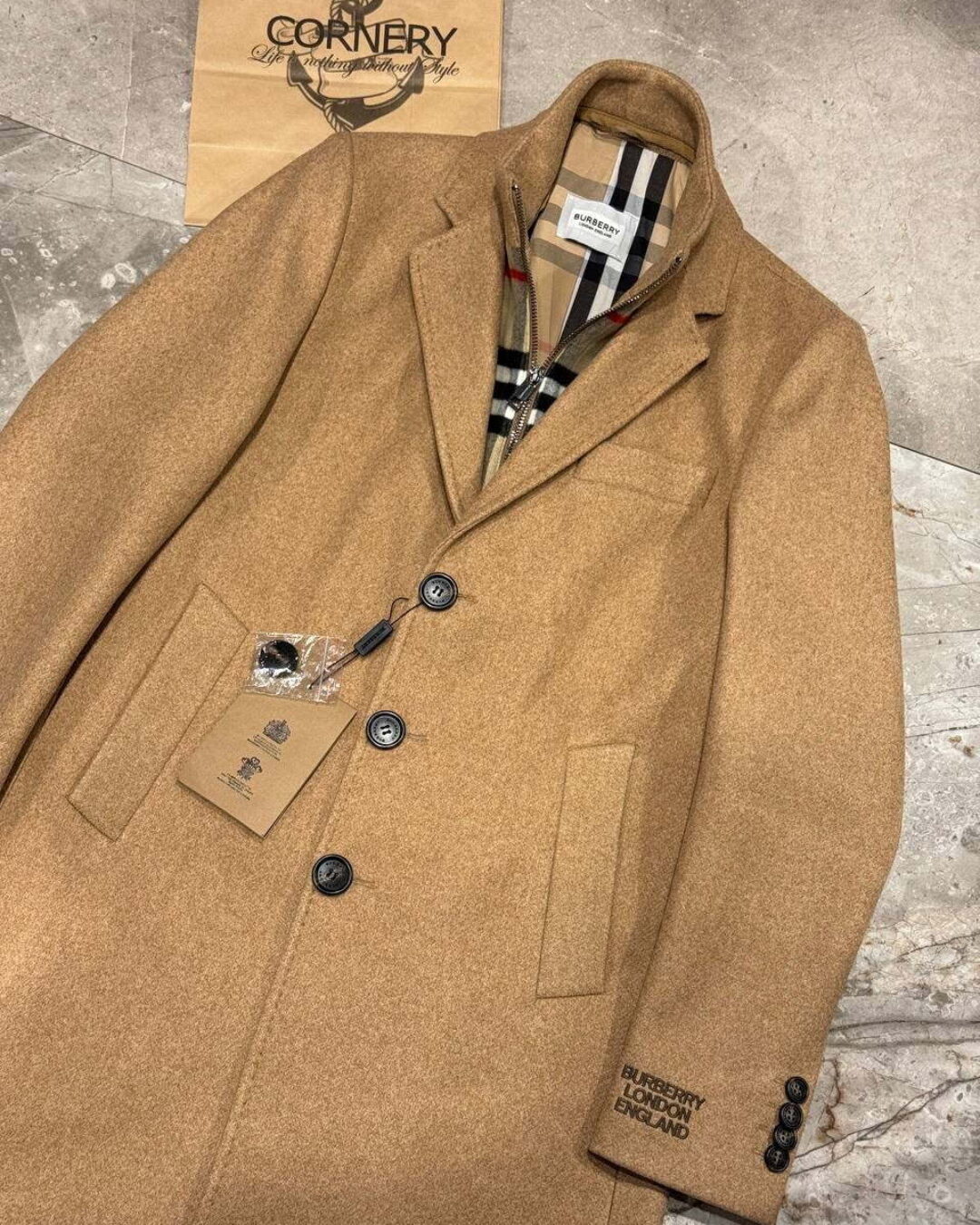 Пальто Burberry — изображение 5