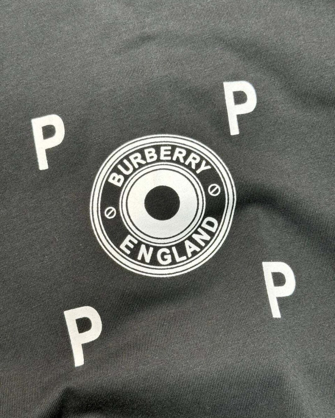 Футболка Burberry — изображение 4