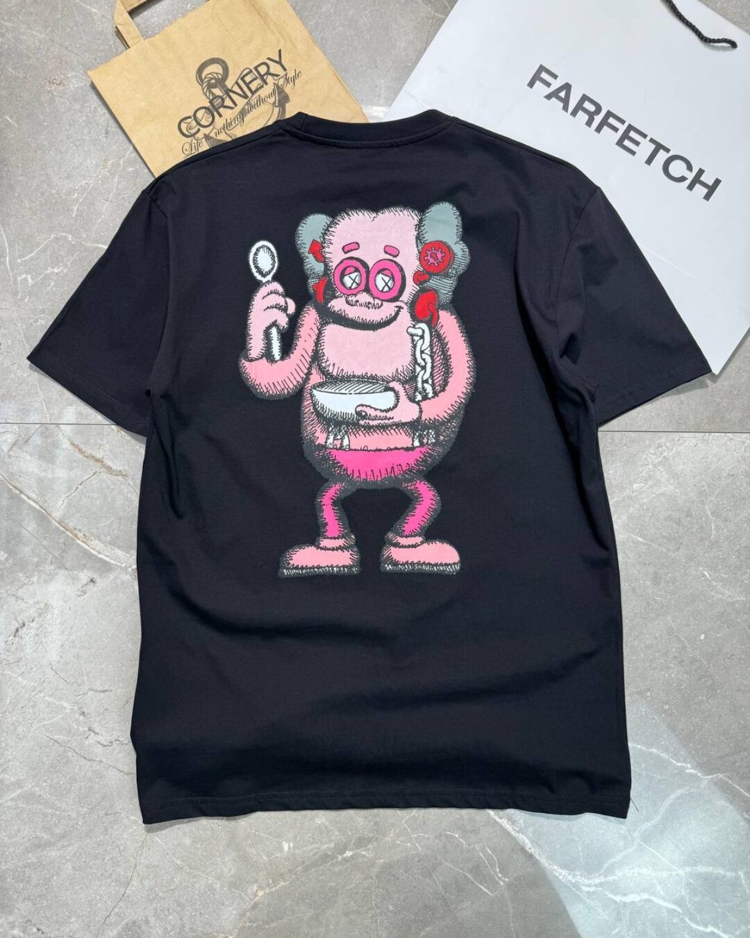 Футболка Off White x Kaws — изображение 2