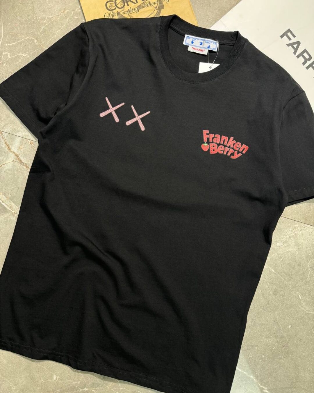 Футболка Off White x Kaws — изображение 5