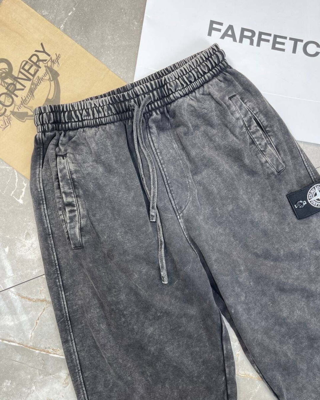 Спортивные штаны Stone Island — изображение 3