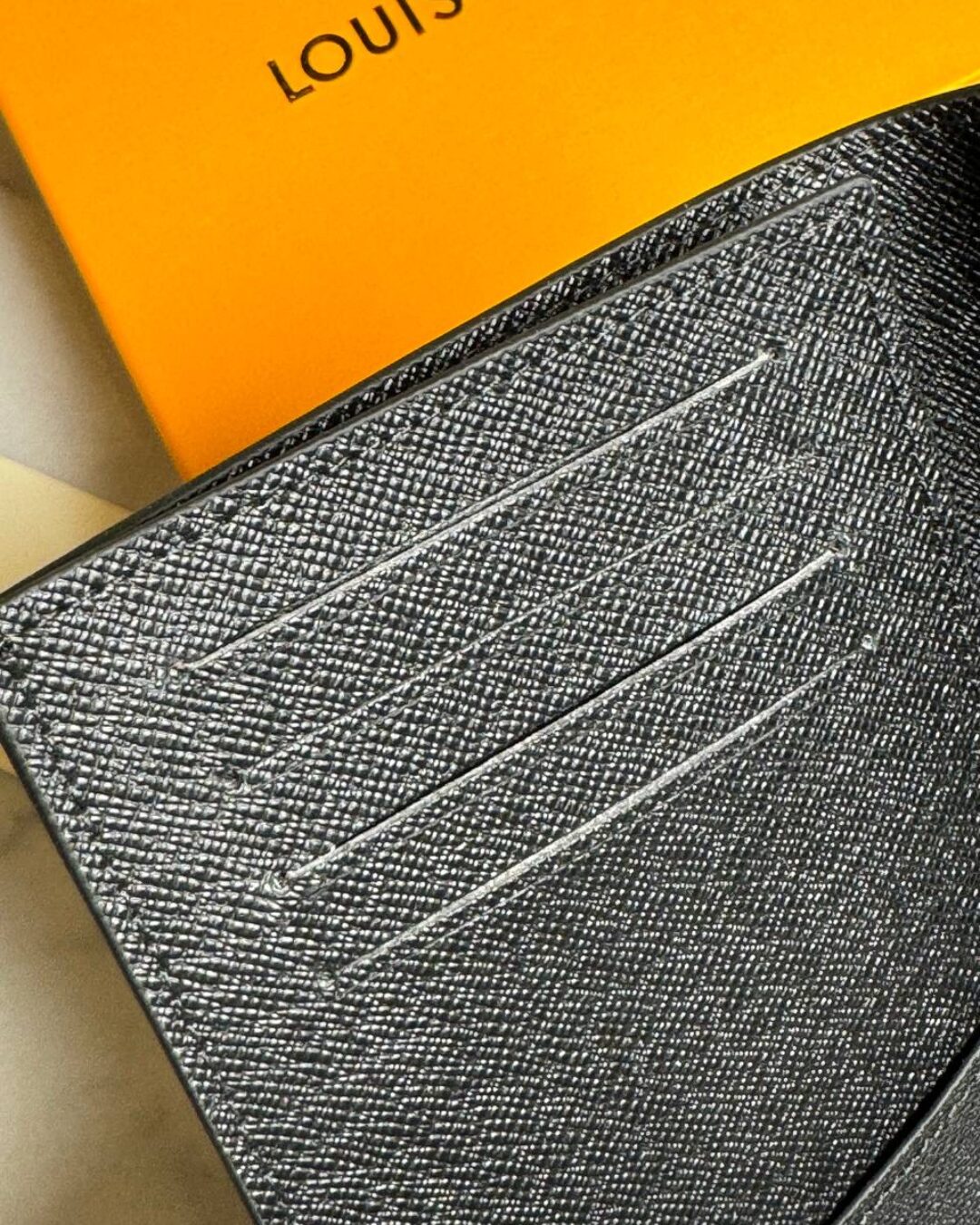 Обложка для паспорта Louis Vuitton (Premium) — изображение 4