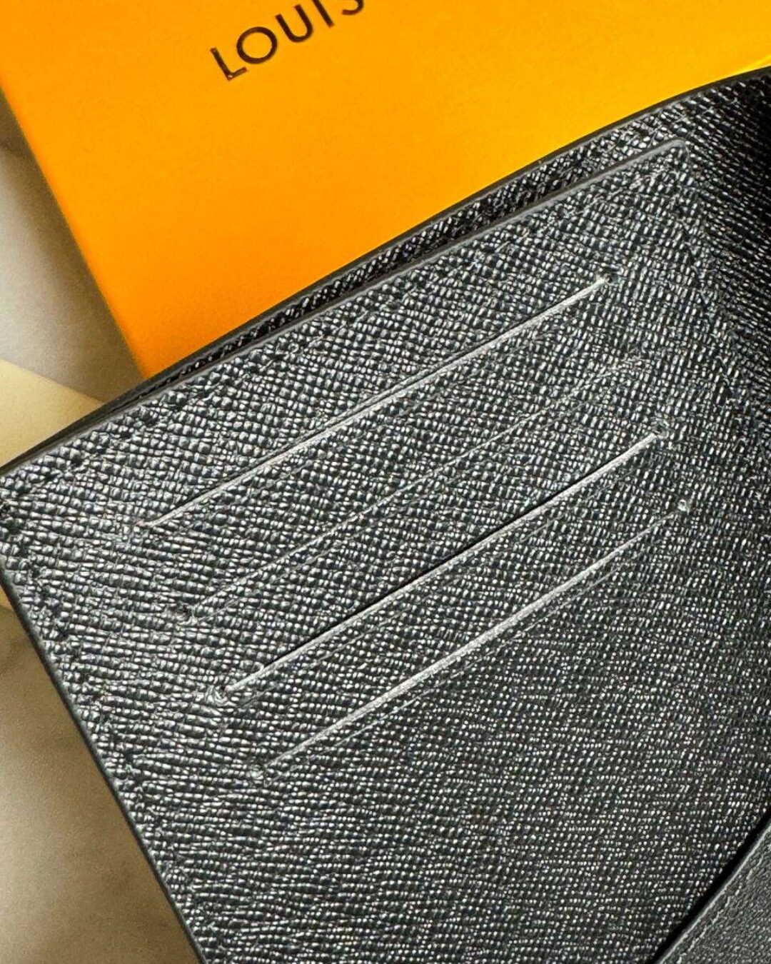 Обложка для паспорта Louis Vuitton (Premium) — изображение 4