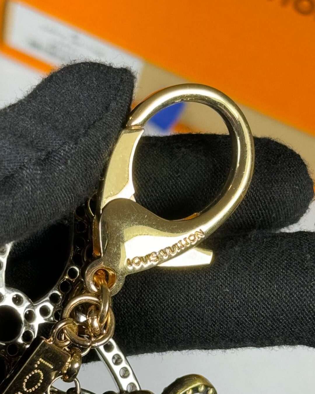 Брелок Louis Vuitton — изображение 5