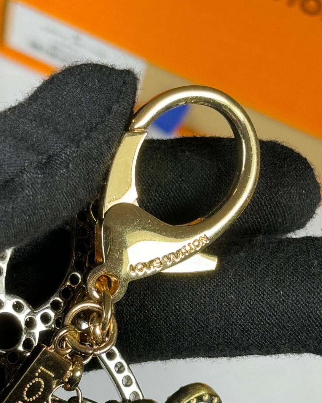 Брелок Louis Vuitton — изображение 5
