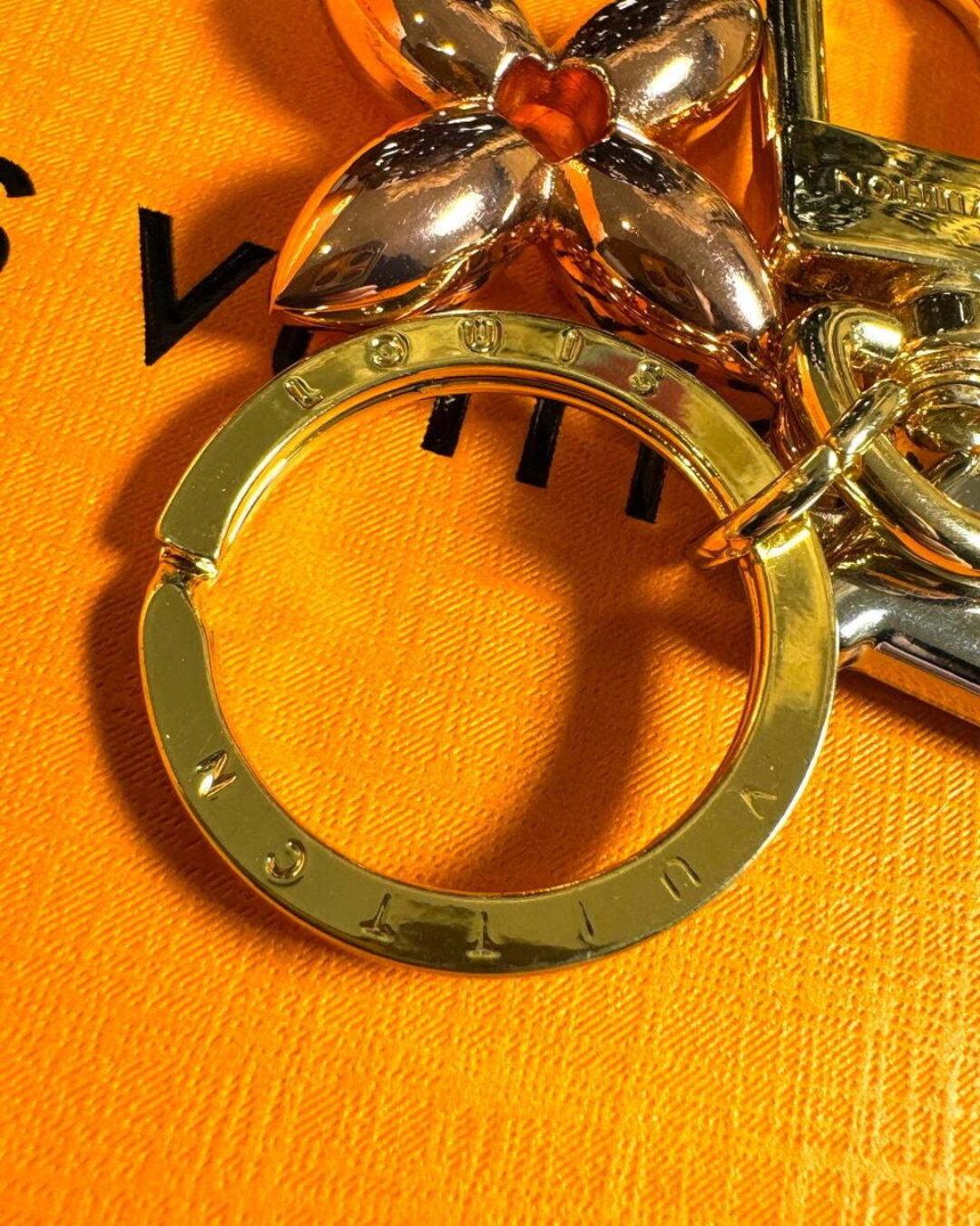 Брелок Louis Vuitton — изображение 4