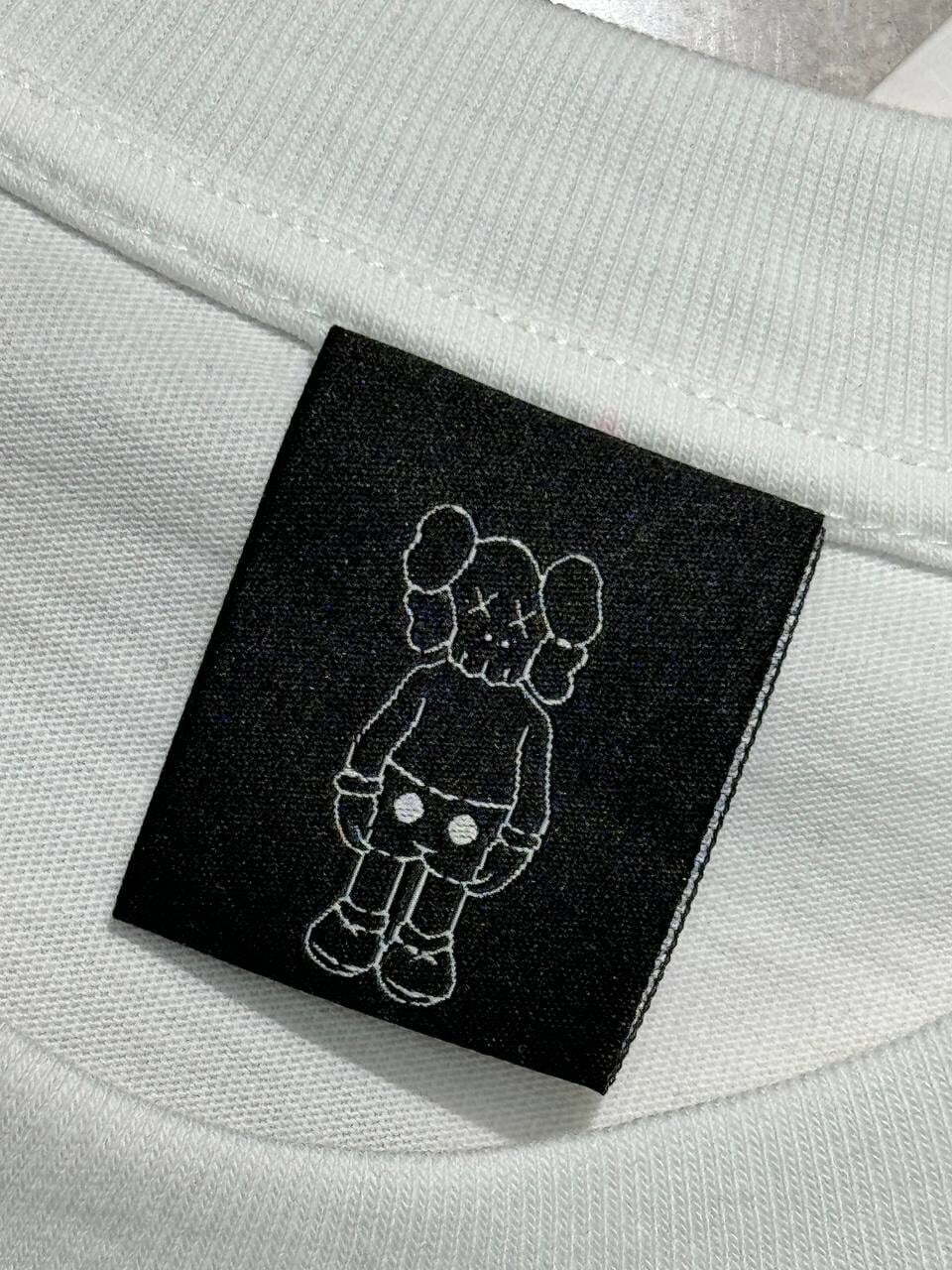 Футболка Off White x Kaws — фото 8