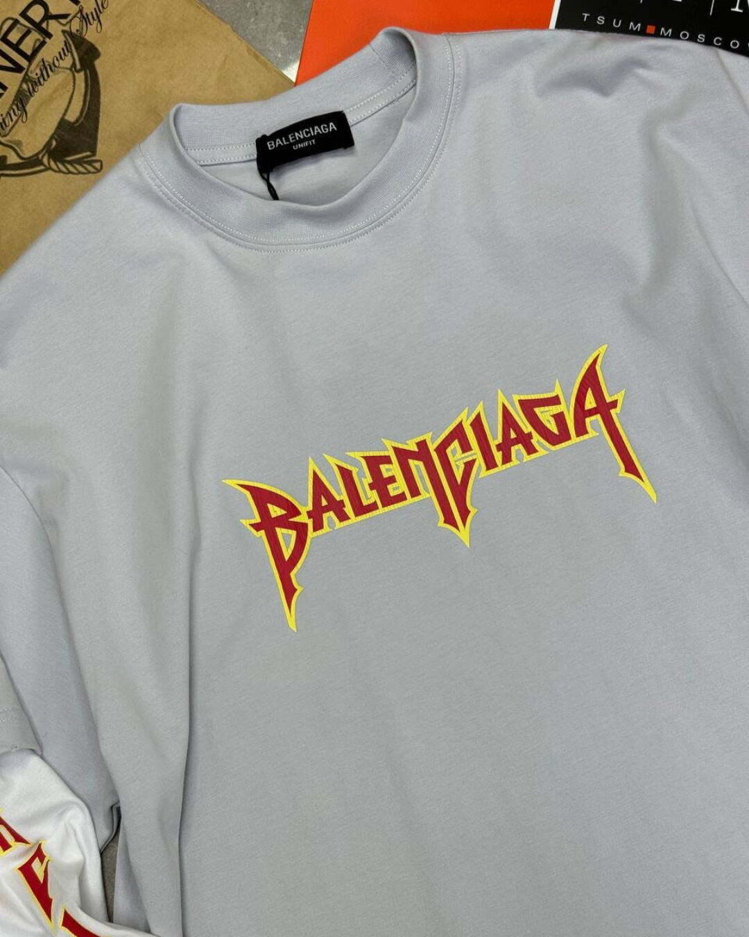 Кофта Balenciaga — изображение 4