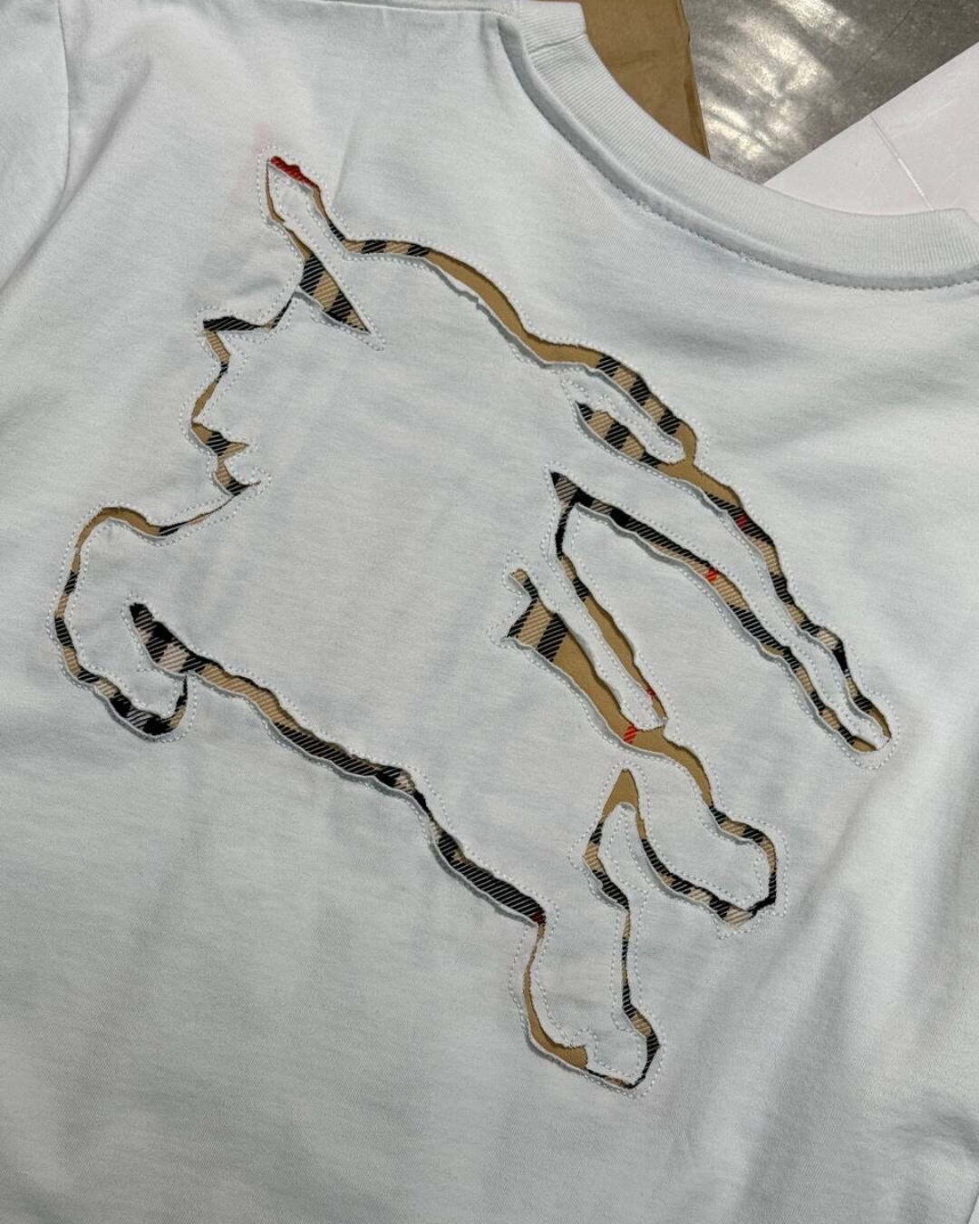 Футболка Burberry — изображение 9