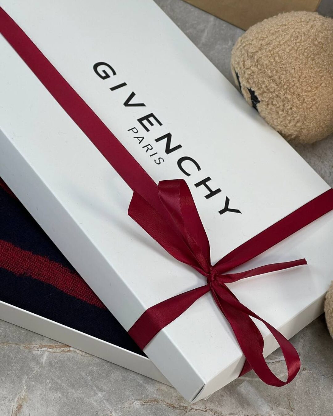 Шарф Givenchy — изображение 3