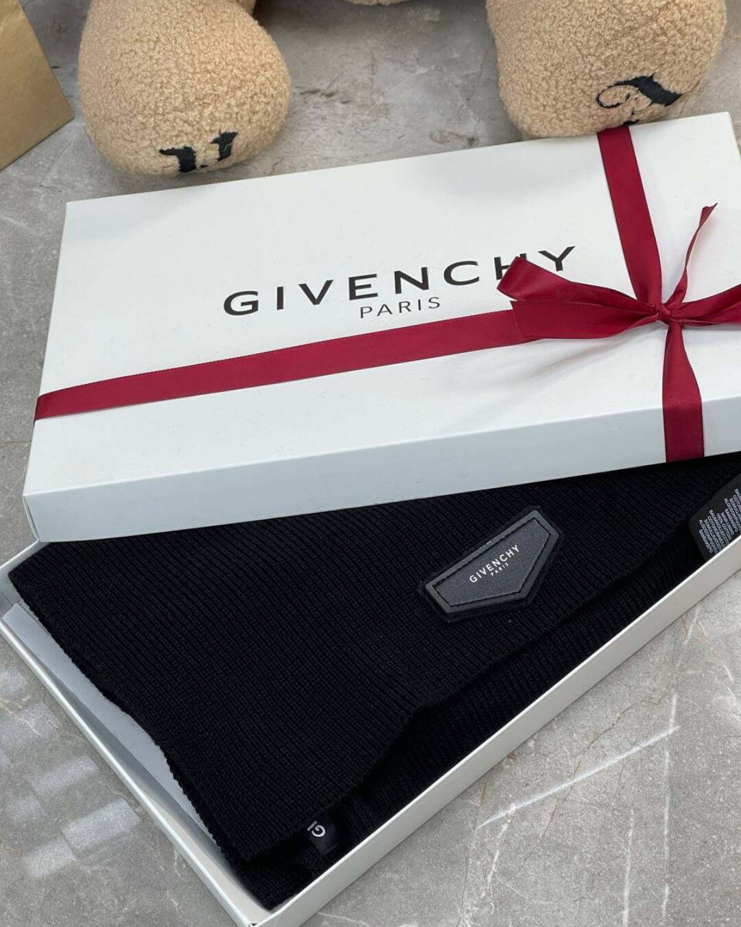 Шарф Givenchy — изображение 3