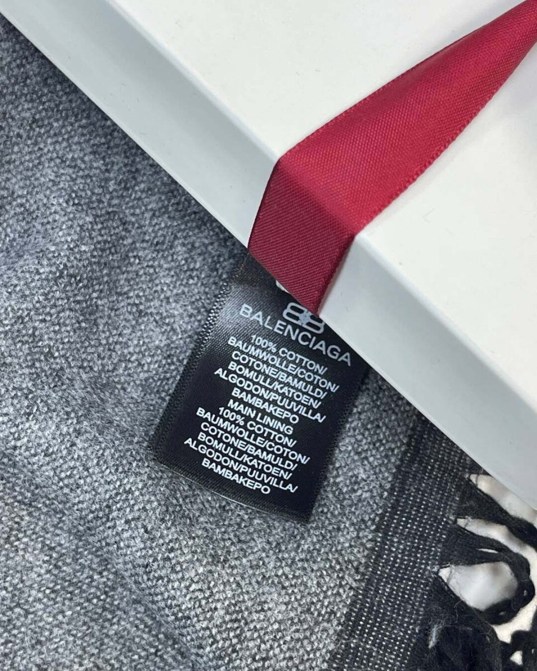 Шарф Balenciaga — изображение 6