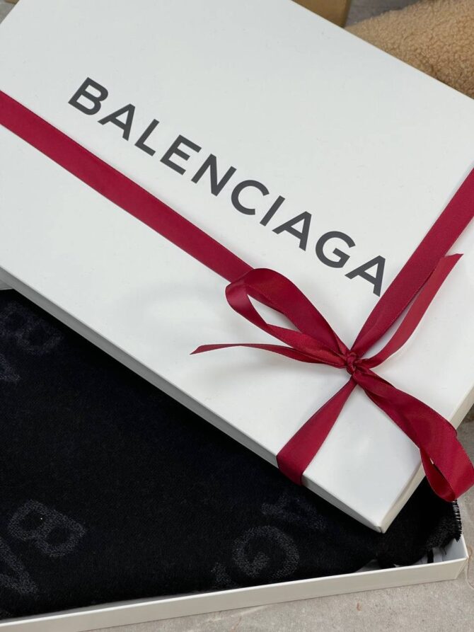 Шарф Balenciaga — изображение 2