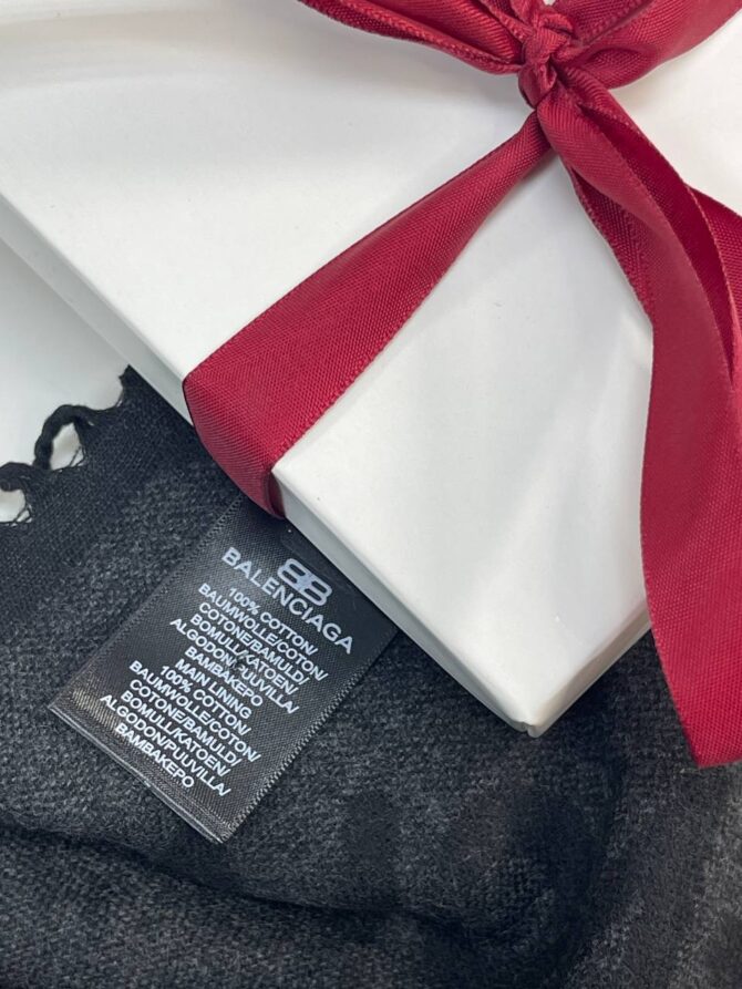 Шарф Balenciaga — изображение 4