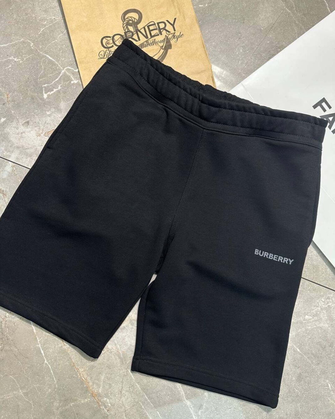 Шорты Burberry — изображение 4