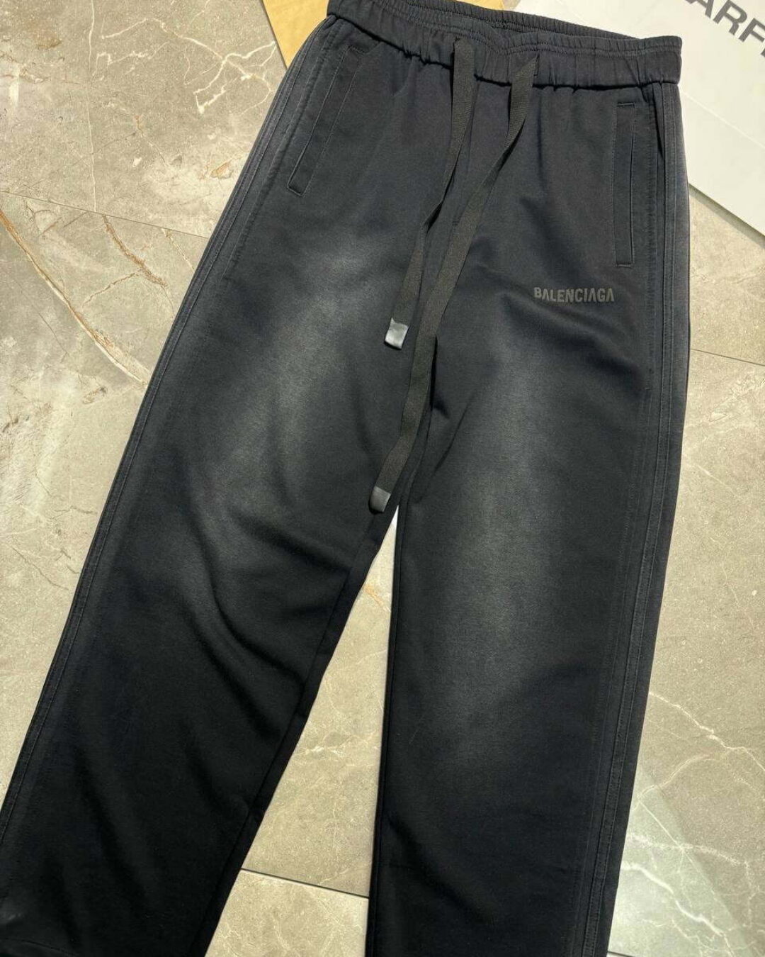 Спортивные Штаны Balenciaga — изображение 5