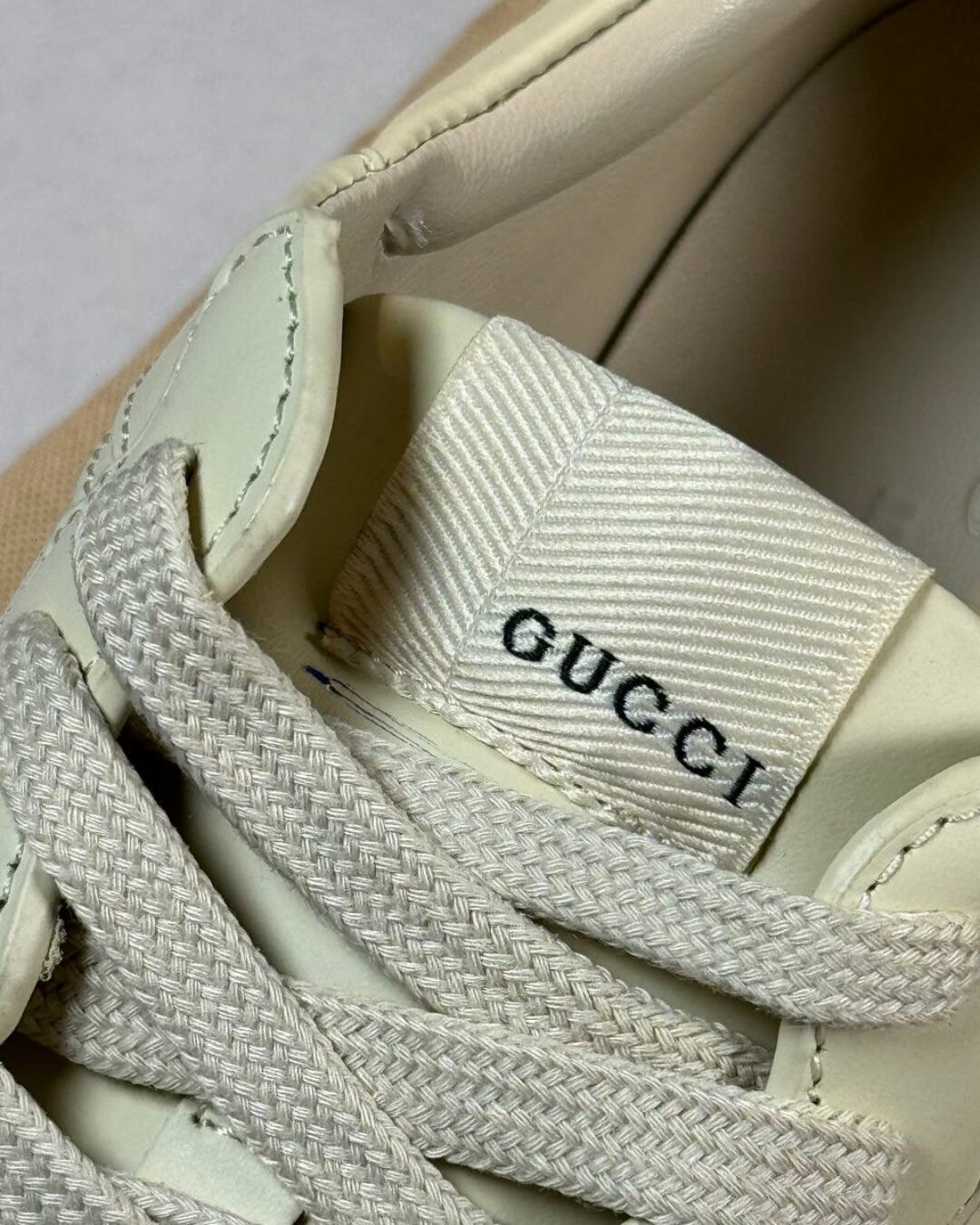 Кроссовки Gucci Rhyton — изображение 4